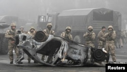 Войска на главной площади Алматы, где проходили массовые антиправительственные выступления. Казахстан, 6 января 2022 года