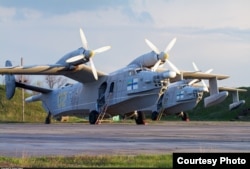 Самолеты Бе-12 10-й бригады морской авиации ВСУ на военном аэродроме "Кульбакино", Николаев