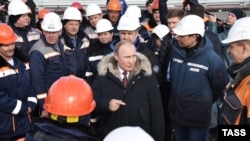 Владимир Путин на строительстве Керченского моста, 14 марта 2018 года